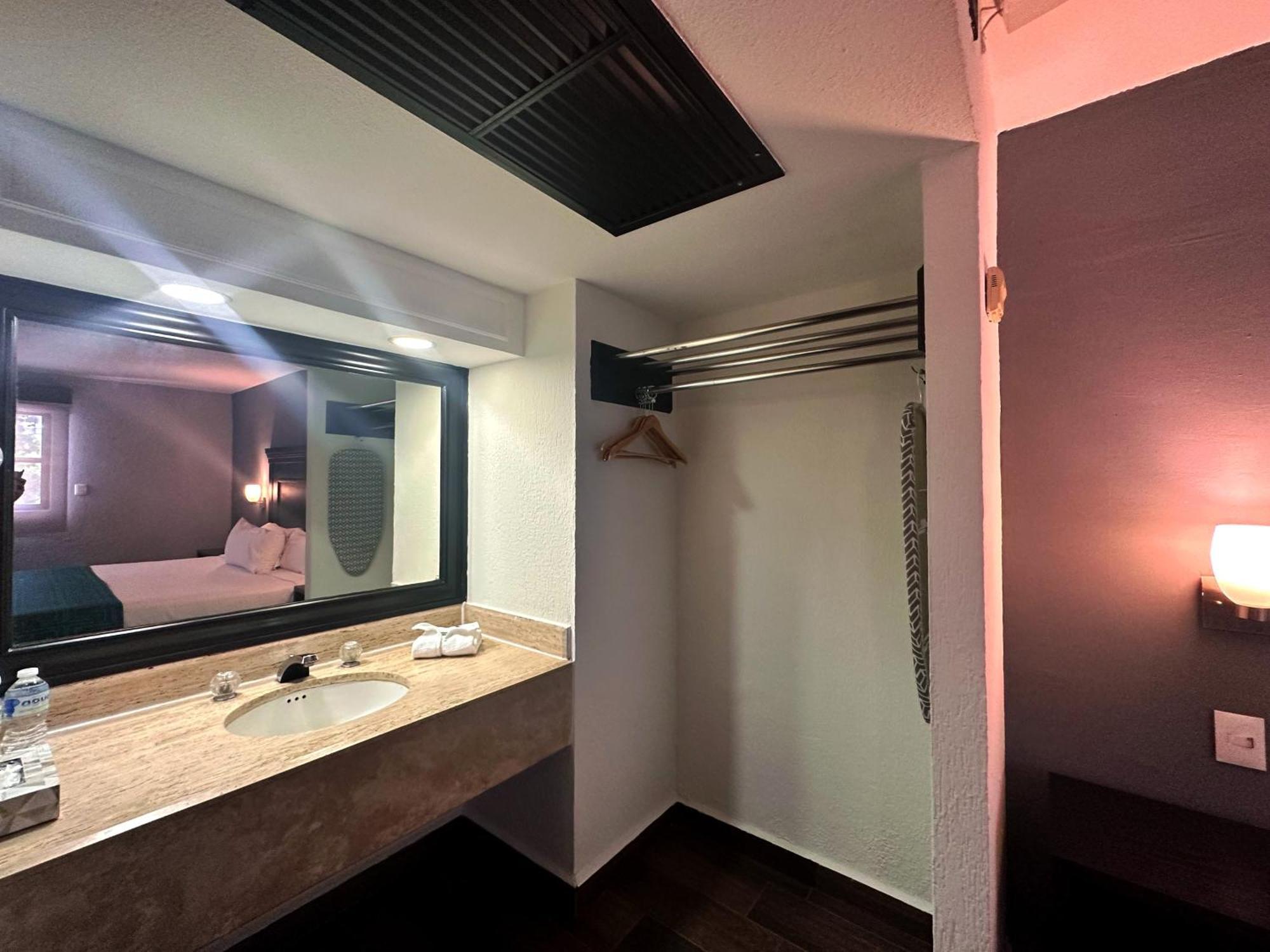 Inhouse Obregon Hotel Ciudad Obregon Ngoại thất bức ảnh